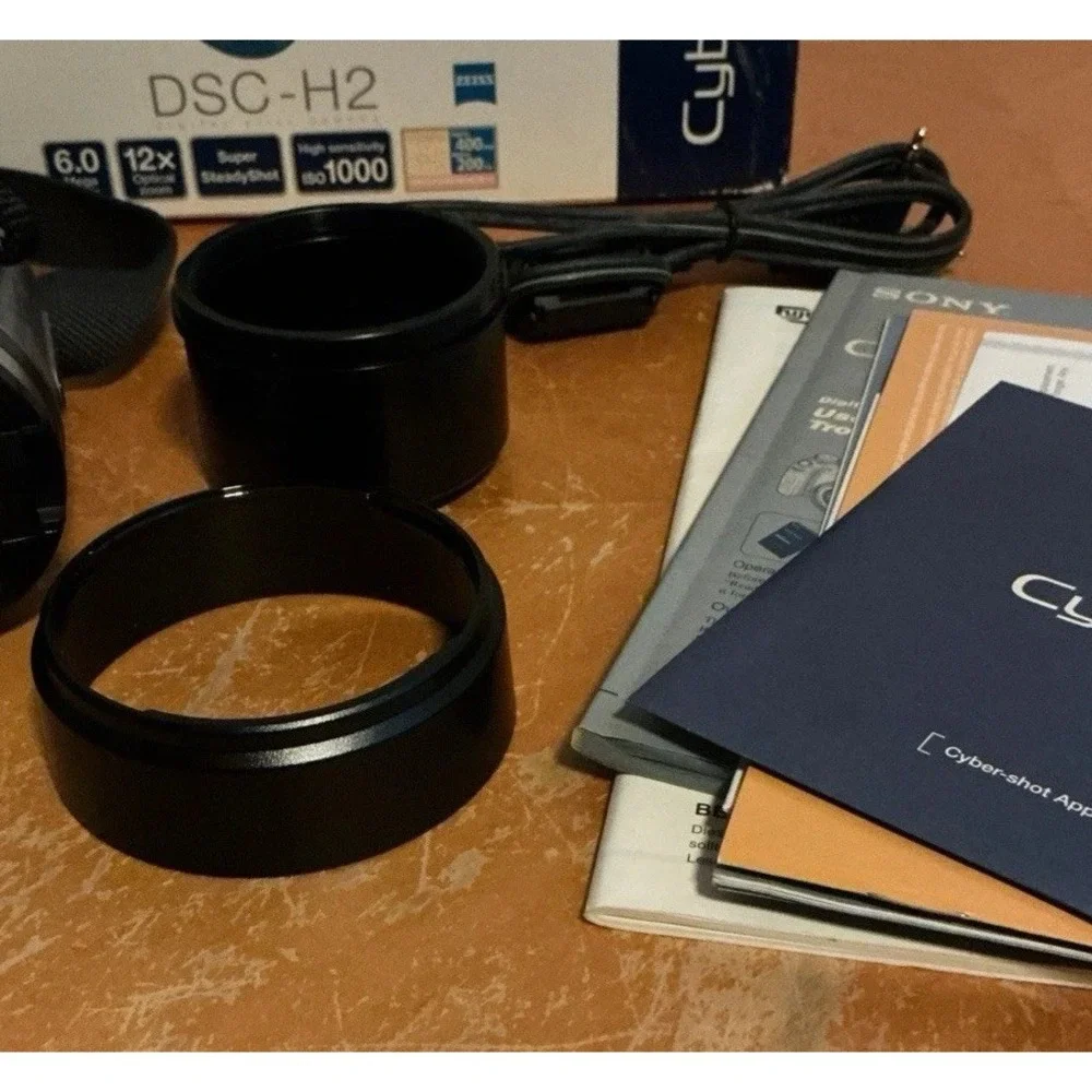 Sony Cyber-shot DSC-H2 6.0MP Digital Camera 12x Optical Zoom In Original Box